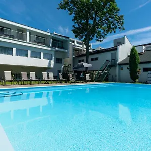 2* Отель Auberge Quebec